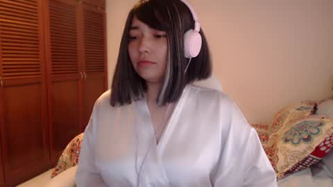 Mai online show from December 20, 8:01 pm