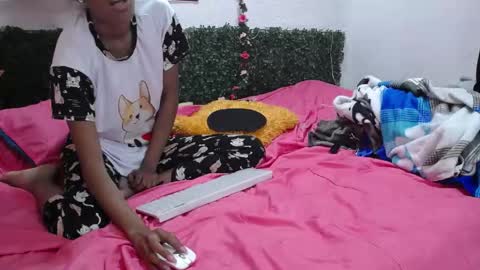 thiana_horny online show from June 3, 1:34 pm