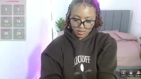  thiana  online show from October 3, 2:38 am