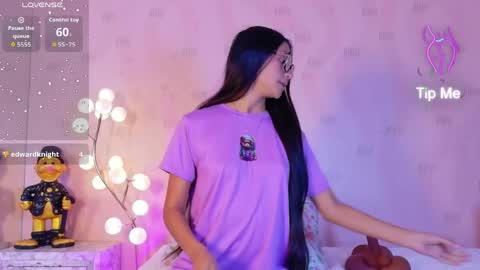 Eva  online show from April 7, 1:02 pm