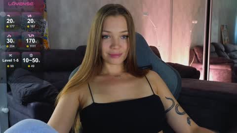 tia__moon online show from September 14, 1:42 pm