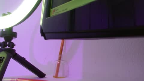 tiana1609 online show from September 19, 9:36 pm