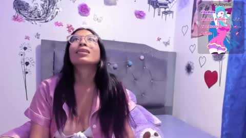 tiana_violet online show from March 3, 5:35 am