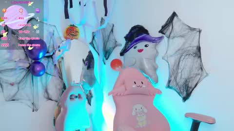 Tiana Le online show from October 15, 2:36 am