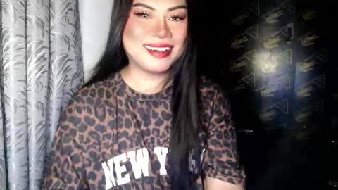 arianna tiara online show from November 18, 9:10 am