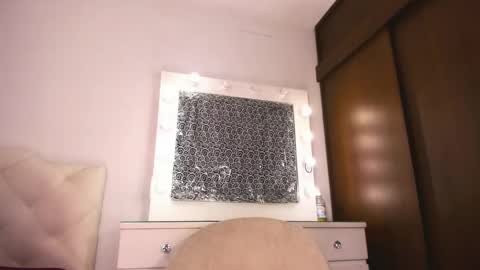 Tiff online show from November 19, 4:12 am