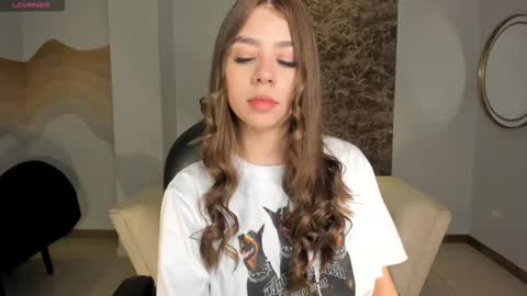 Tiffanny Sins online show from November 21, 3:30 am