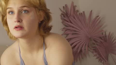 tiffanyjons online show from January 12, 5:33 pm