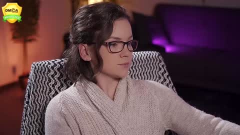 tiffanyriox online show from January 25, 2:47 am