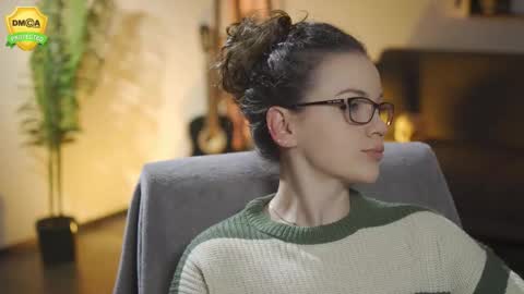 tiffanyriox online show from February 4, 12:46 am