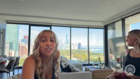 Tiffstreatsxoxo online show from September 25, 5:22 pm