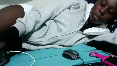 tight_pussie online show from June 3, 8:58 pm