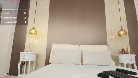 T I F F A N Y online show from September 16, 9:12 pm