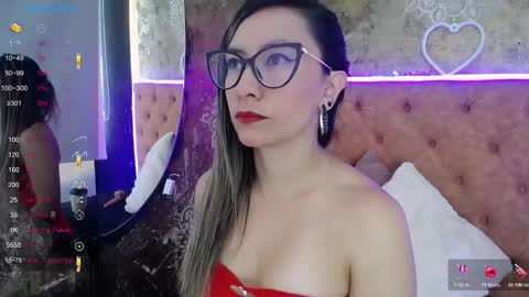 TILA TEQUILA online show from January 30, 12:37 pm