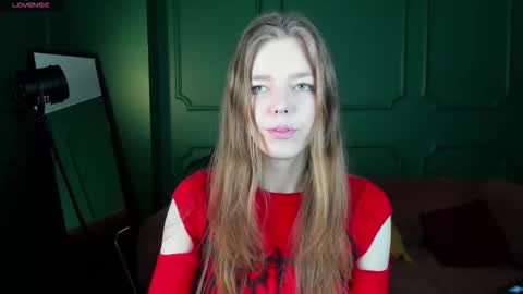 tina_tayllor__ online show from March 4, 11:39 am
