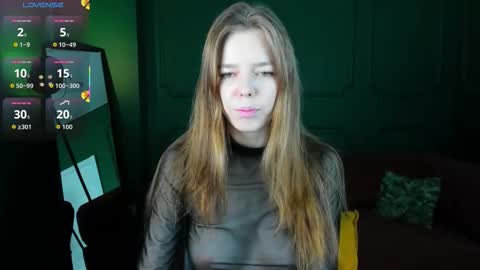 tina_tayllor__ online show from March 28, 6:18 pm