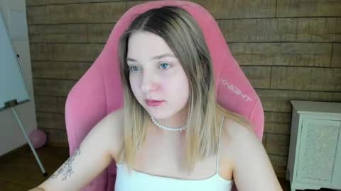 TinaBurton online show from May 31, 4:24 pm
