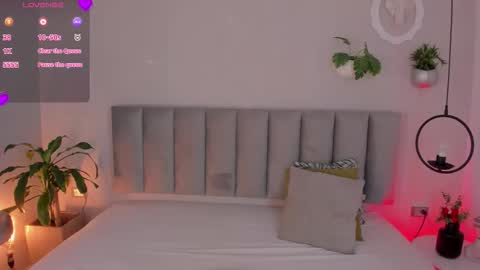 Tina online show from March 29, 11:20 am