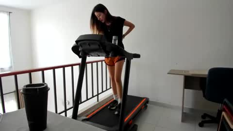 Tina online show from December 7, 6:15 pm