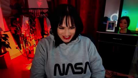 I AM BELLA  ----------- follow my  IG  TINNS 69 online show from November 23, 2:58 am