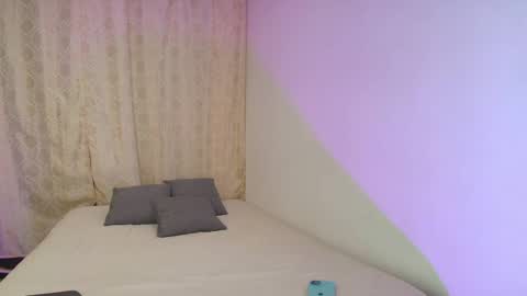 candy online show from April 5, 11:31 am