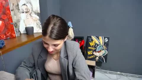 Gloria online show from October 8, 9:57 am