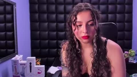 tiny online show from October 18, 4:04 am