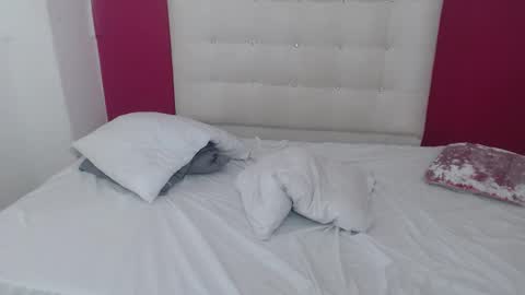 tiny_whore18 online show from September 20, 6:34 am