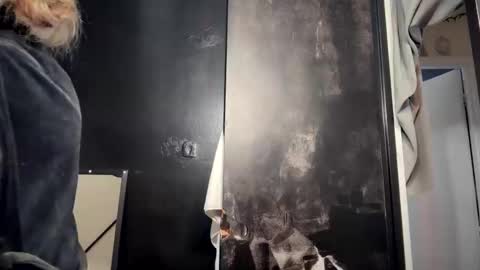 stage Kylie Sinner  brand CLITBAIT online show from February 18, 7:21 pm