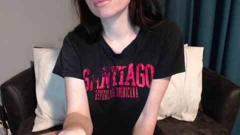 TinyyTina online show from January 3, 12:30 pm