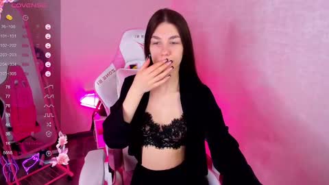 2 GMT Mo Tu We Th Fr 10am-4am online show from February 11, 12:49 am