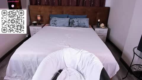 2 GMT Mo Tu We Th Fr 10am-4am online show from October 7, 11:42 pm