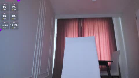 Lia online show from December 5, 9:21 am