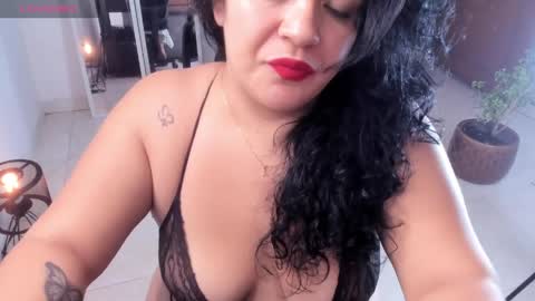 lady blue online show from April 11, 10:24 pm