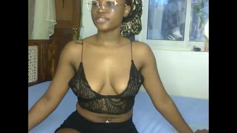 tonya tash7 online show from September 23, 9:40 am