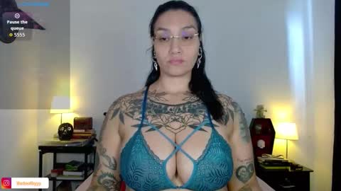 toothyy online show from February 7, 6:23 pm