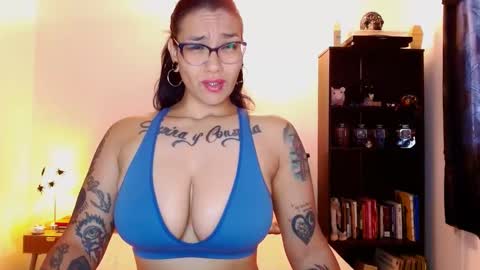 toothyy online show from January 19, 11:45 am