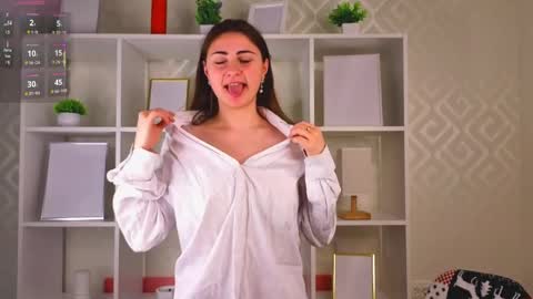 Mari online show from April 8, 3:36 pm