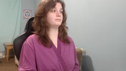 TreeJeanne online show from February 19, 5:16 am