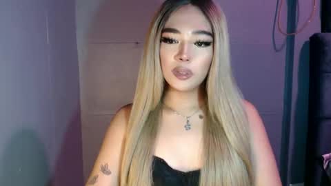 trexie_fucks15 online show from September 28, 10:48 pm