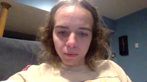 trippybb222 online show from October 15, 9:39 pm