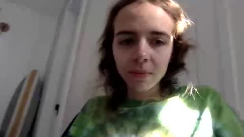 trippybb222 online show from December 3, 5:26 pm