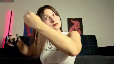 trixibell online show from October 25, 5:26 am