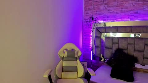   online show from January 20, 11:56 am