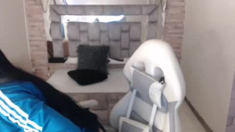   online show from February 20, 11:53 am