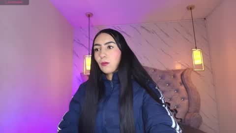   online show from November 8, 1:27 pm