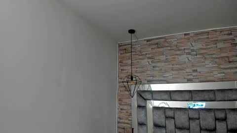   online show from January 15, 12:04 pm