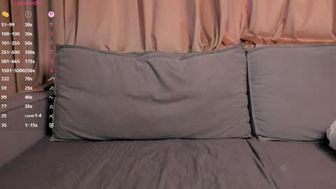 twannathidphy online show from April 4, 2:16 pm