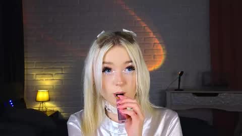 twinklefluff online show from September 14, 3:54 pm