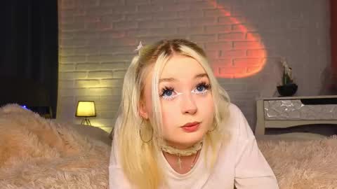 twinklefluff online show from September 25, 2:49 pm